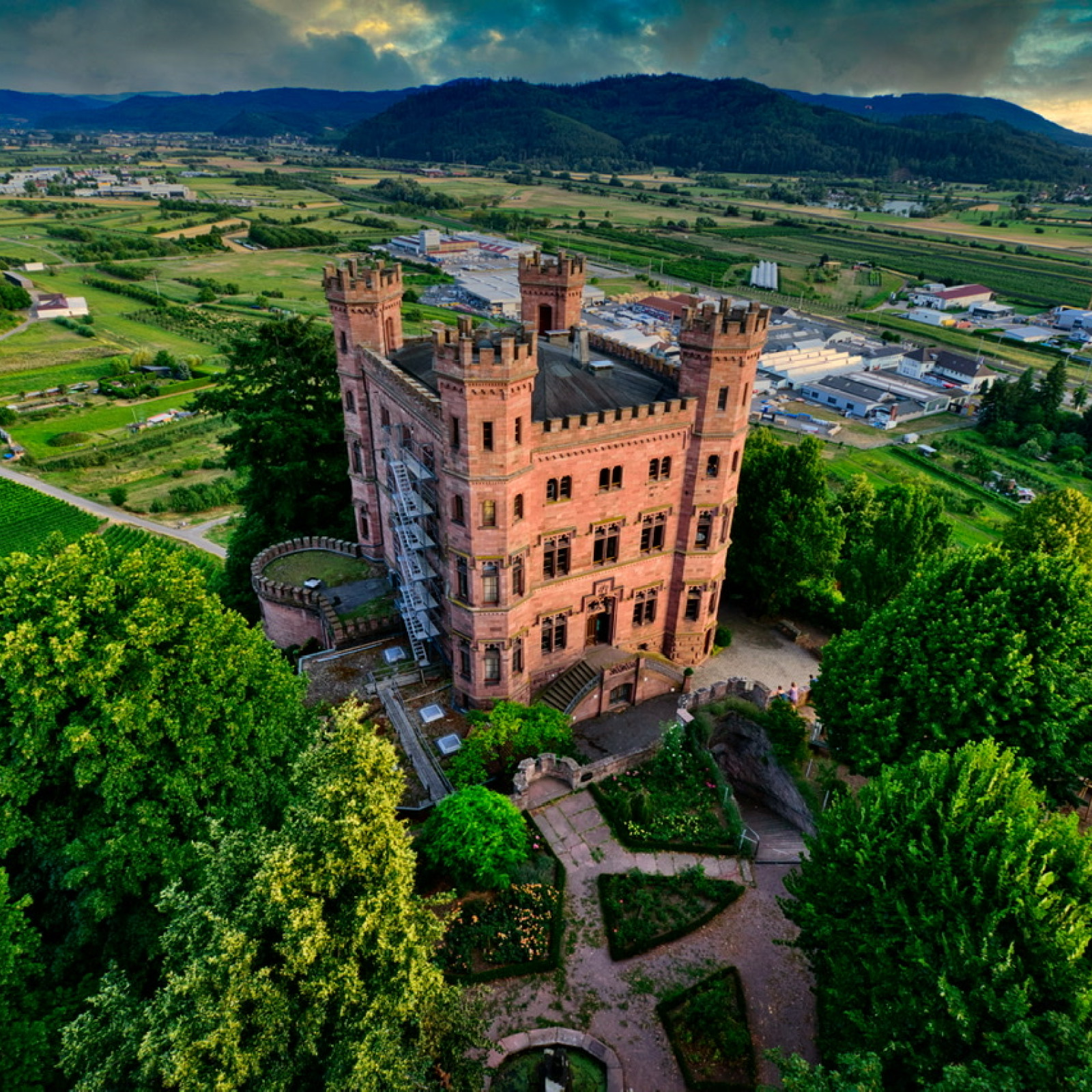 Vasile Florian Lica Schloss Ortenberg Ortenberg